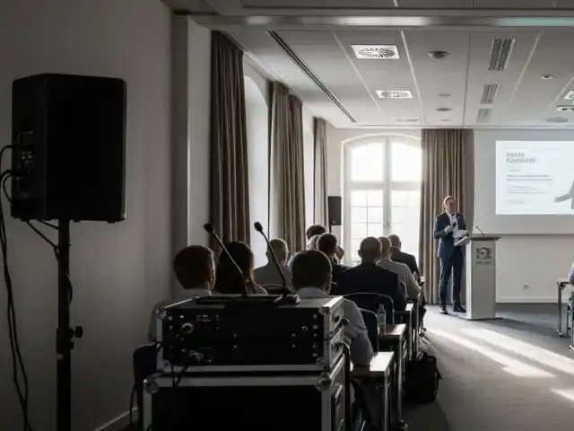 Audio Profesional para Eventos Corporativos - REDEIL