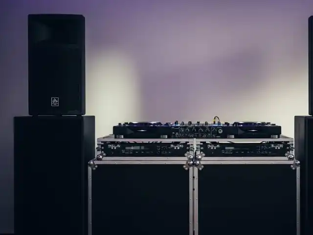 Amplificación Profesional para Eventos Sociales en Salón